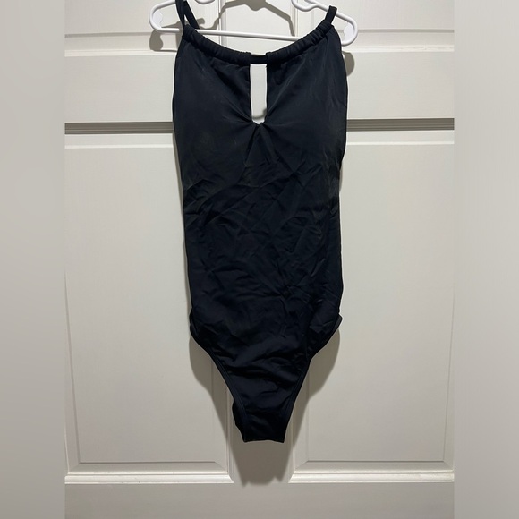 NWOT Time & Tru Black One-Piece Swimsuit with Key-Hole Size Small - Picture 1 of 7